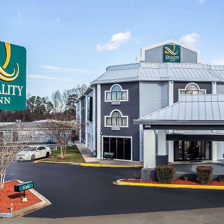 Quality Inn & Suites Солсбъри Екстериор снимка